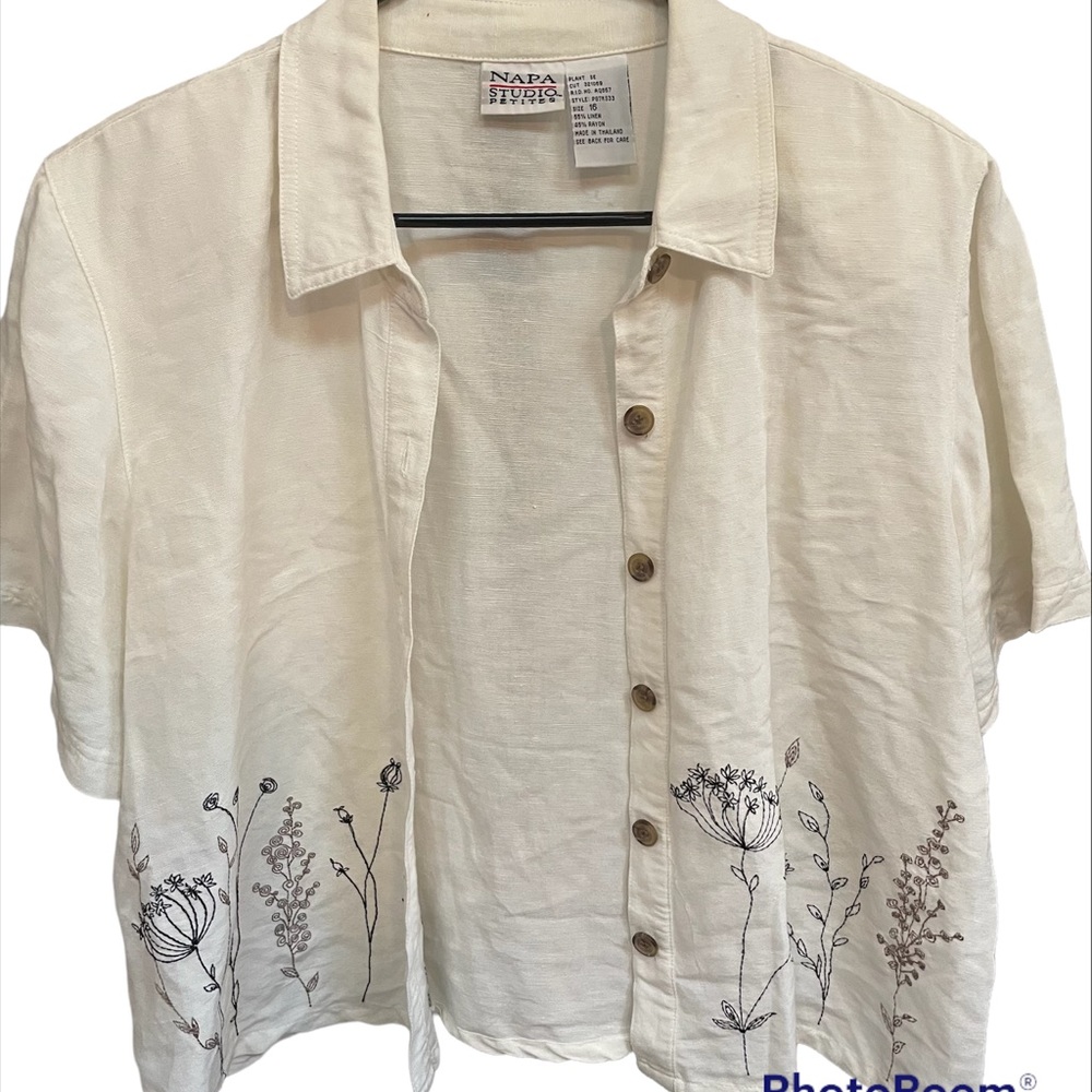 Napa Studio short sleeve button up with hand embroidered flowers